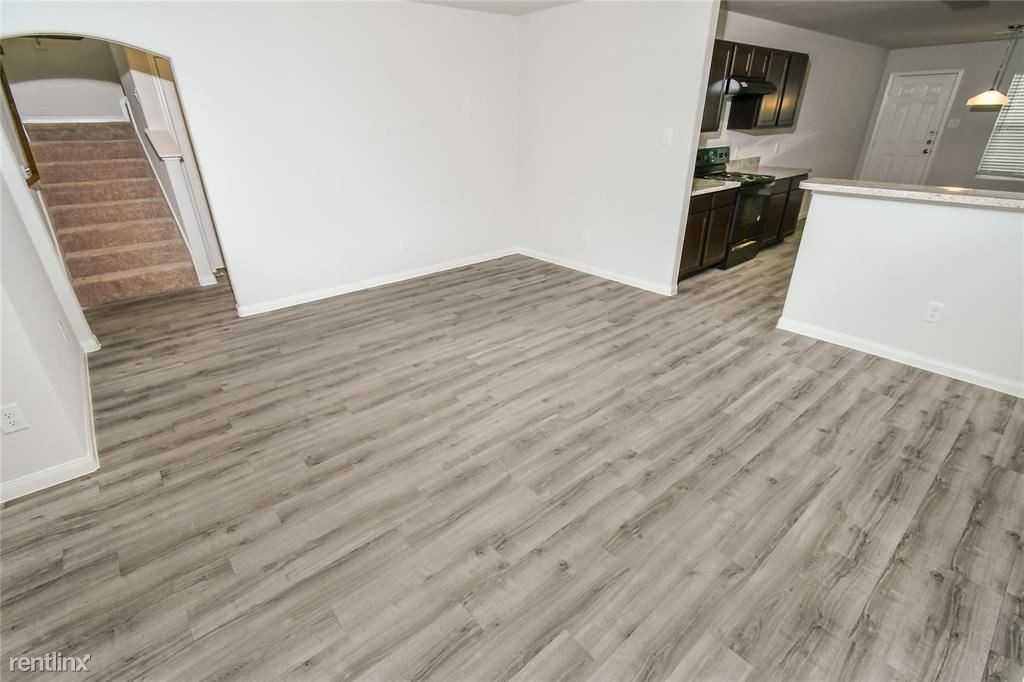 184 Spring Meadows Cir - Photo 3 of 11
