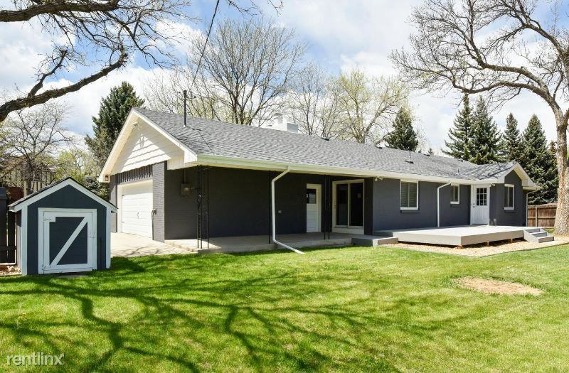 7900 Lee St - Photo 3 of 19