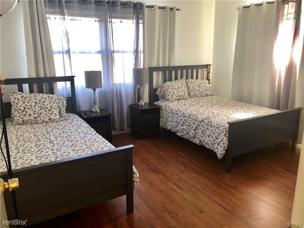 11848 Tiara St - Photo 2 of 8