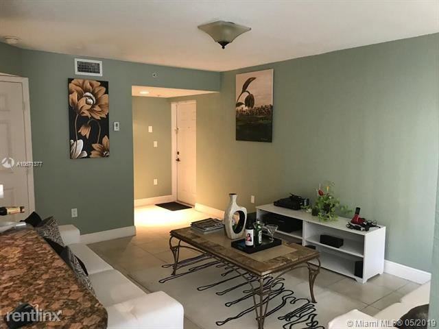 CUTLER LAKES CONDO - Photo 2 of 10