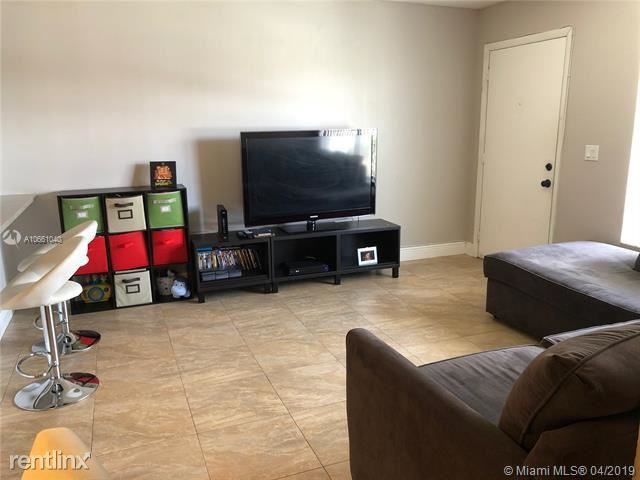 HERON AT THE HAMMOCKS CON - Photo 3 of 19