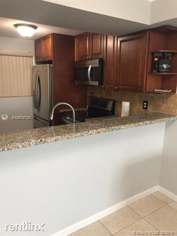 EL CONQUISTADOR SOUTH CON - Photo 3 of 23