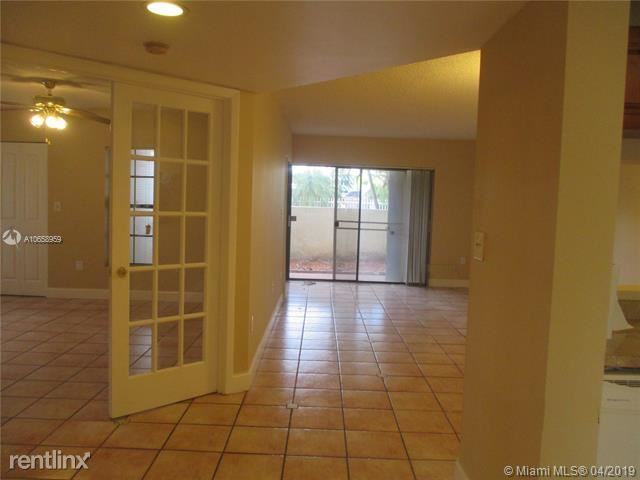 ELAN AT CALUSA CONDO V - Photo 3 of 12