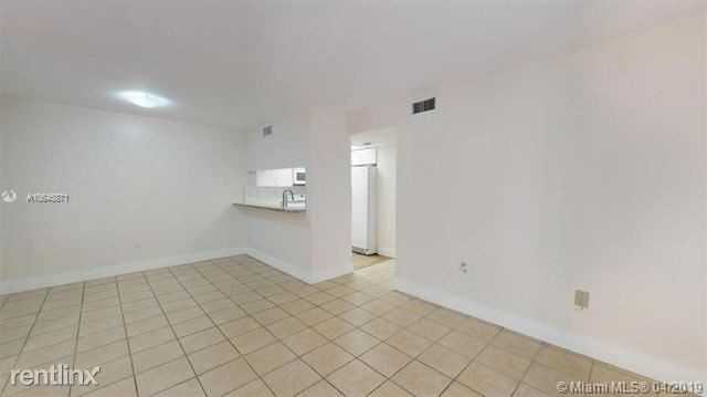 KENLAND WALK CONDO IV - Photo 3 of 14