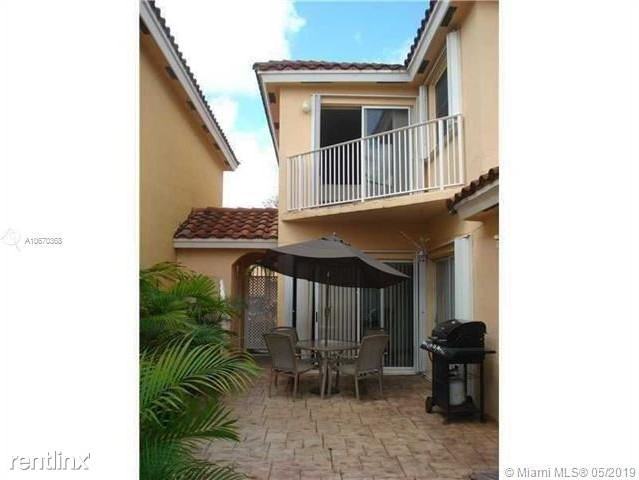 14900 SW 104 ST - Photo 3 of 14