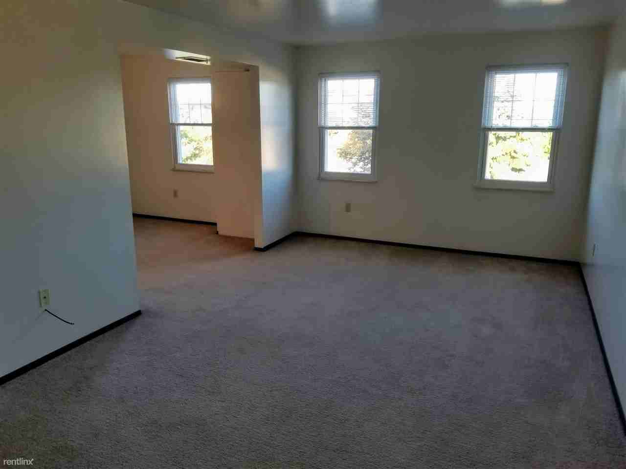 Bellwood Manor (2 Bedroom) - Photo 2 of 11