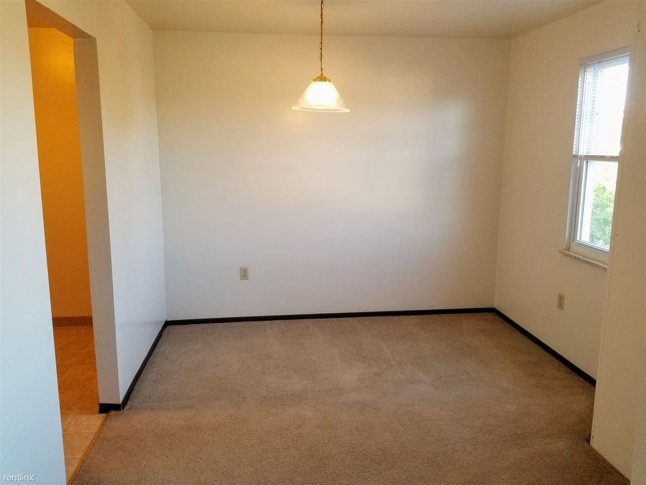 Bellwood Manor (2 Bedroom) - Photo 3 of 11