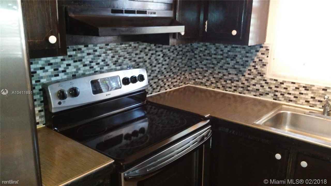 1498 efferson Ave - Photo 3 of 24