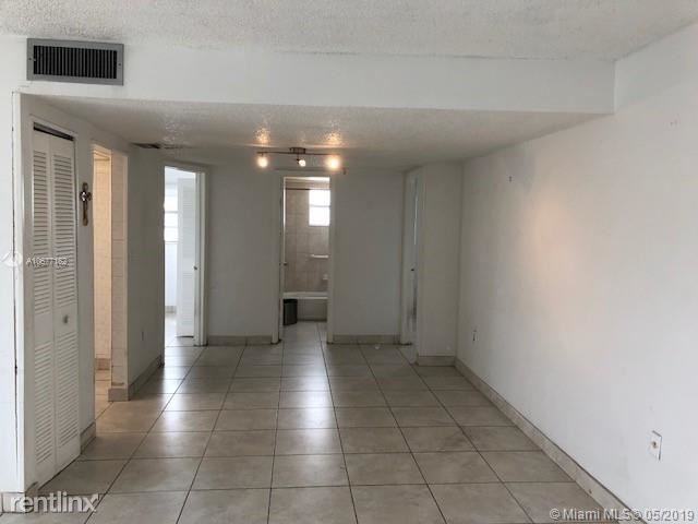 1605Meridian Ave - Photo 2 of 11