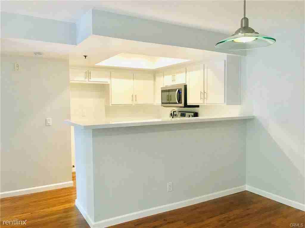 64 N Mar Vista Ave - Photo 3 of 10