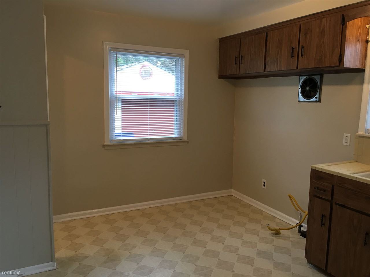 19478 Beech Daly - Photo 3 of 10