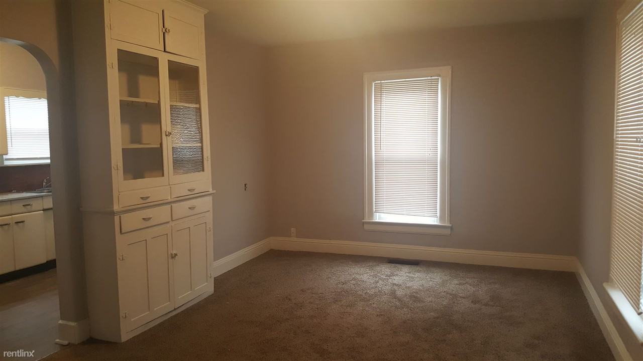 204 E High St - Photo 3 of 7