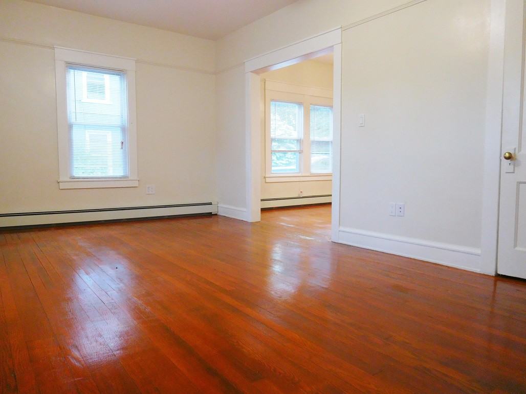 5 Holly Pl - Photo 3 of 16