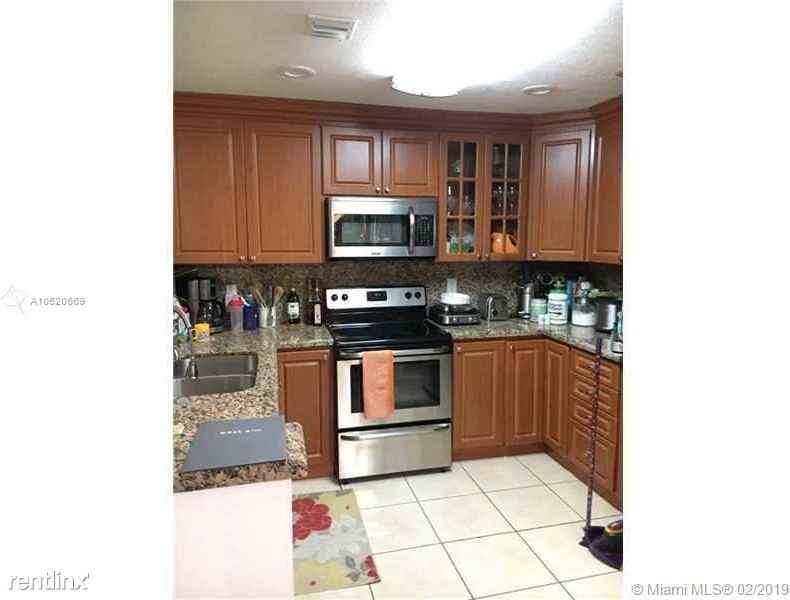 20937 Bay Ct - Photo 3 of 19