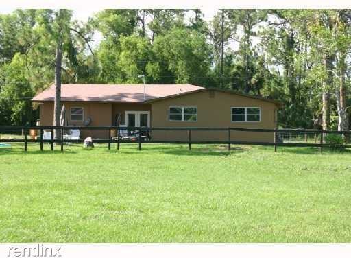 11424 165th Rd N Fl 33478 - Photo 2 of 8