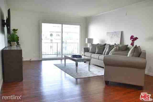 5460 White Oak Ave Apartments For Rent In Encino Los Angeles Ca Zumper