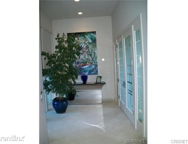 16934 Oak View Dr - Photo 3 of 7