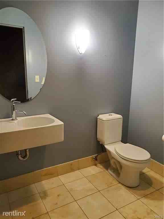 1111 S Grand Ave - Photo 3 of 10