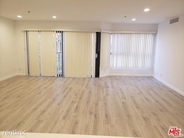 727 S Ardmore Ave - Photo 3 of 10