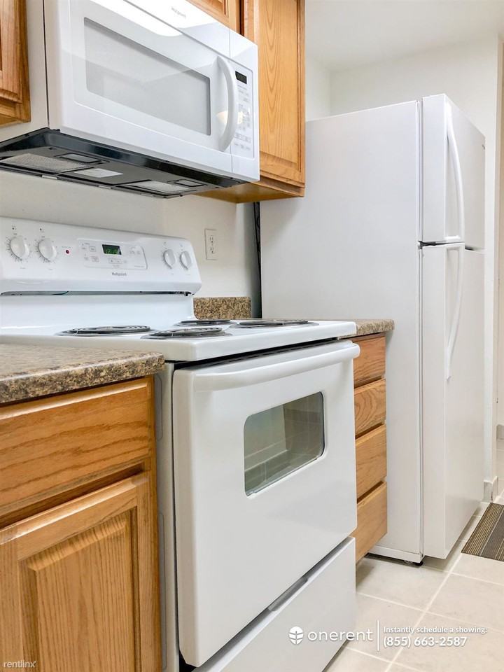 14620 Ne 31st Street - Photo 3 of 12