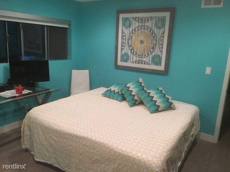 2700 Cahuenga Blvd E - Photo 3 of 8