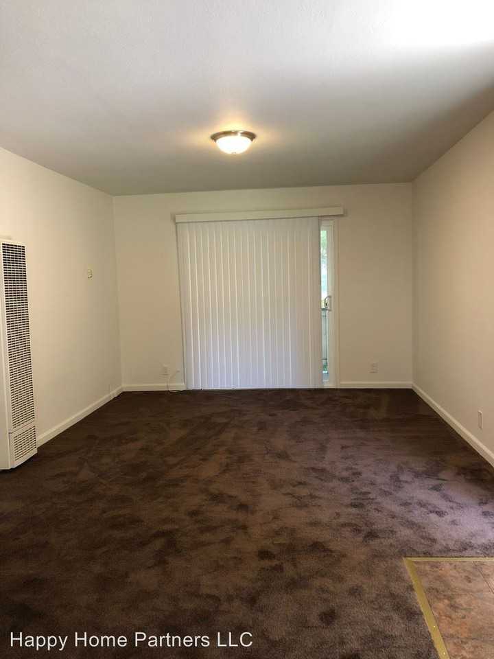 1848 East 25th Street A-F - Photo 3 of 11