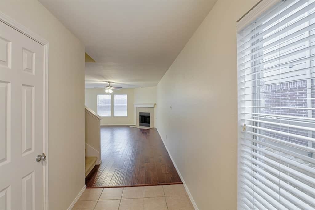 10628 Colfax Dr - Photo 3 of 21