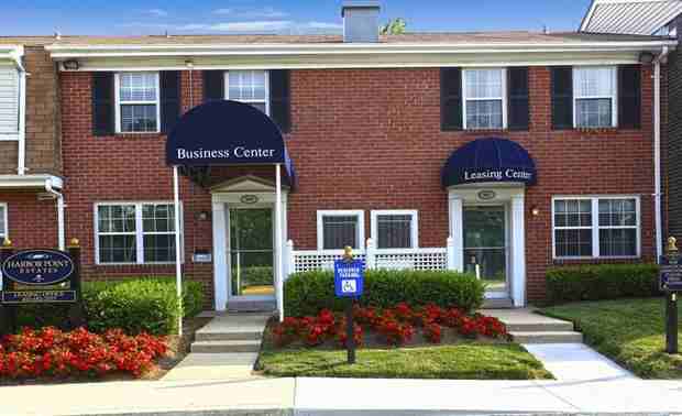 Harbor Point Estates Apartments 909 S Marlyn Ave, Essex, MD 21221