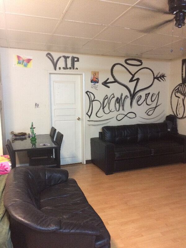 2531 Fraser St - Photo 2 of 10