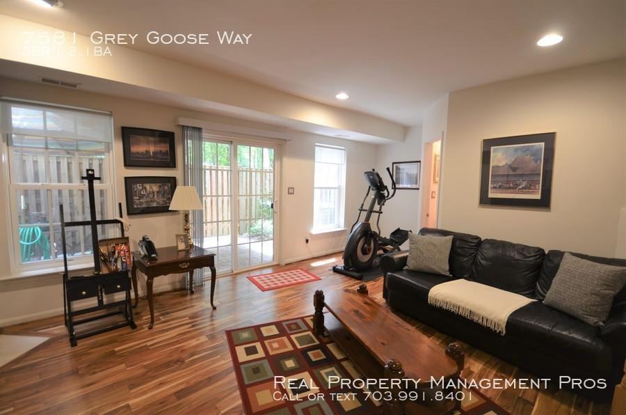 7581 Grey Goose Way - Photo 2 of 32