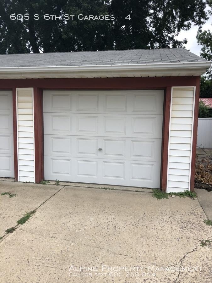 2601 W Madison St - Photo 3 of 4