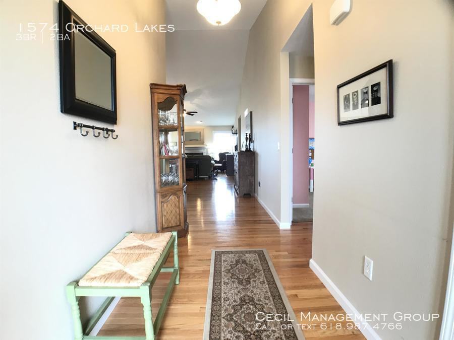 1574 Orchard Lakes Cir - Photo 2 of 18