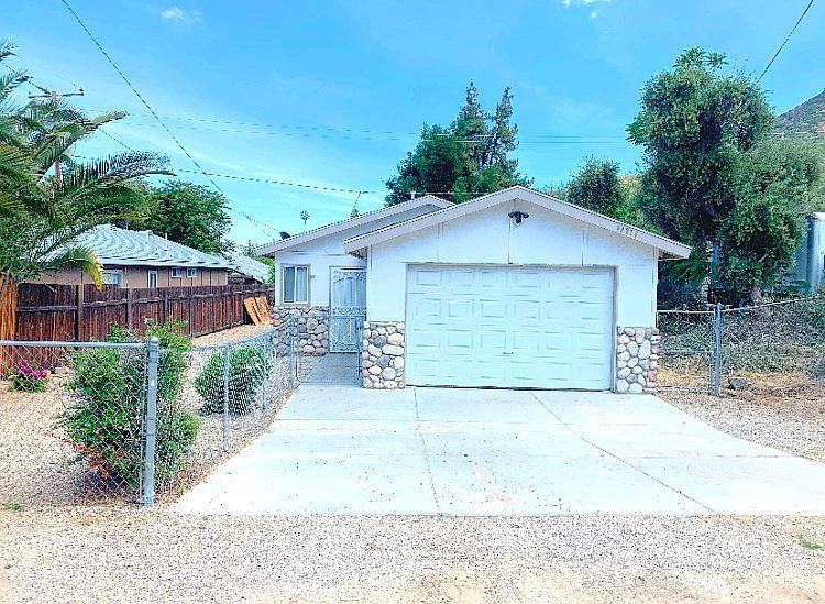 33216 Case St - Photo 3 of 15