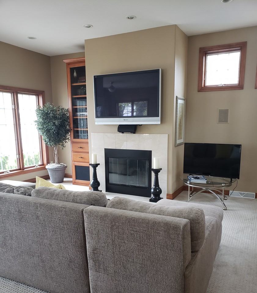 N37W26875 Kopmeier Dr - Photo 3 of 9