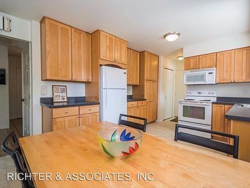 1914 Independence Blvd - Photo 2 of 14