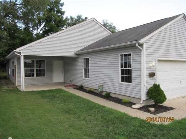 626 Spruce St - Photo 2 of 8