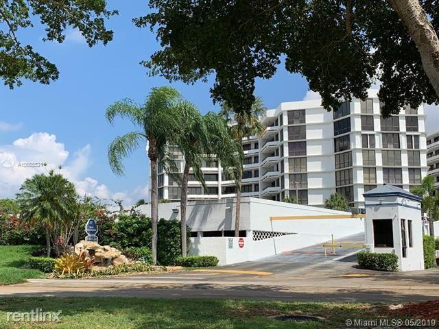 TOWERS OF KENDALE LAKES C - Photo 3 of 31