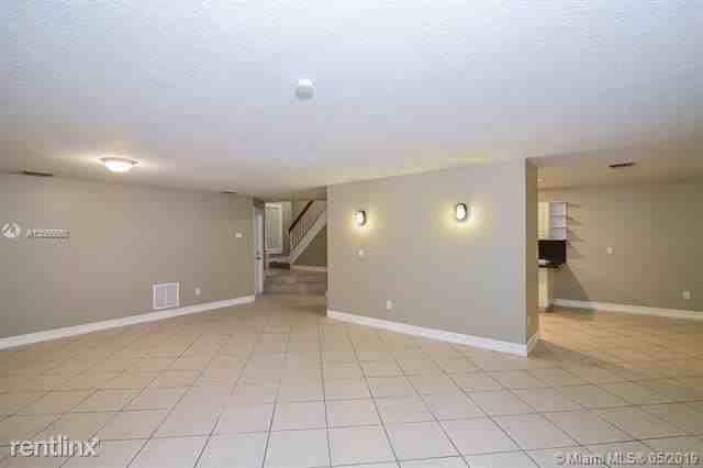 10381 SW 139th Ct - Photo 3 of 14