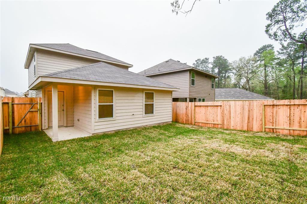 13911 Westfield Dr - Photo 2 of 10