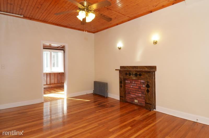 155A Pearl St - Photo 3 of 10