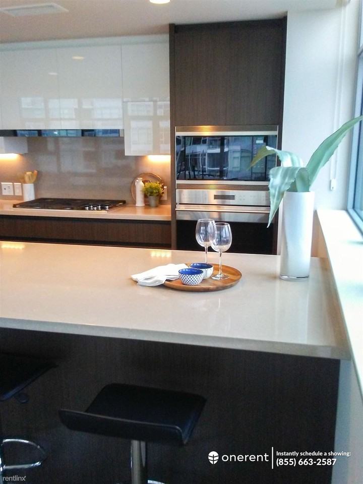 583 Battery Street - Photo 2 of 23