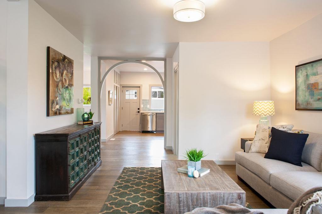 10015 42nd Avenue Southwest - Photo 2 of 15