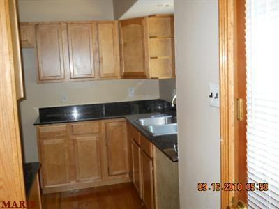 15 Sona Ln - Photo 3 of 11