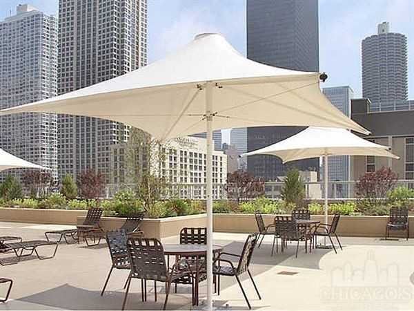 State and Grand - Photo 2 of 10