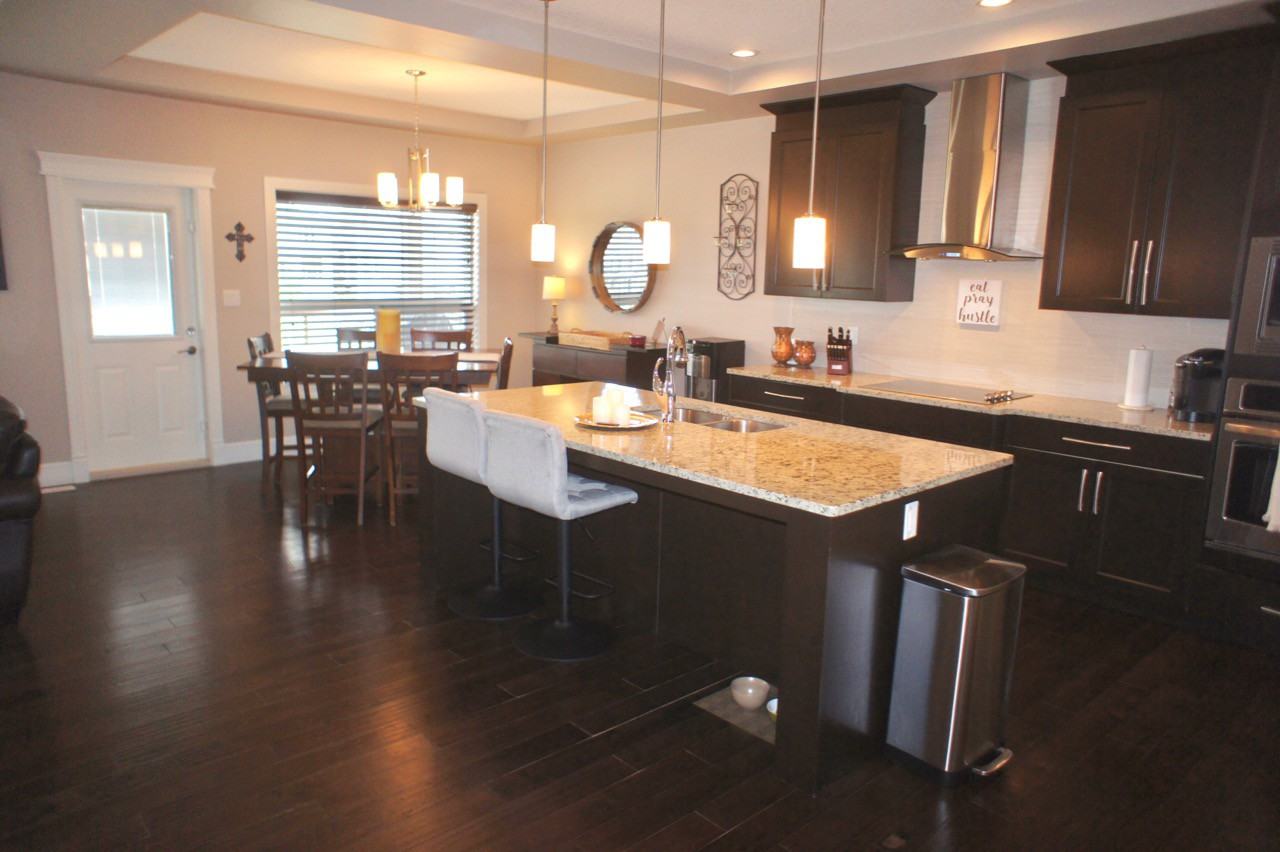 8718 112 St - Photo 2 of 23