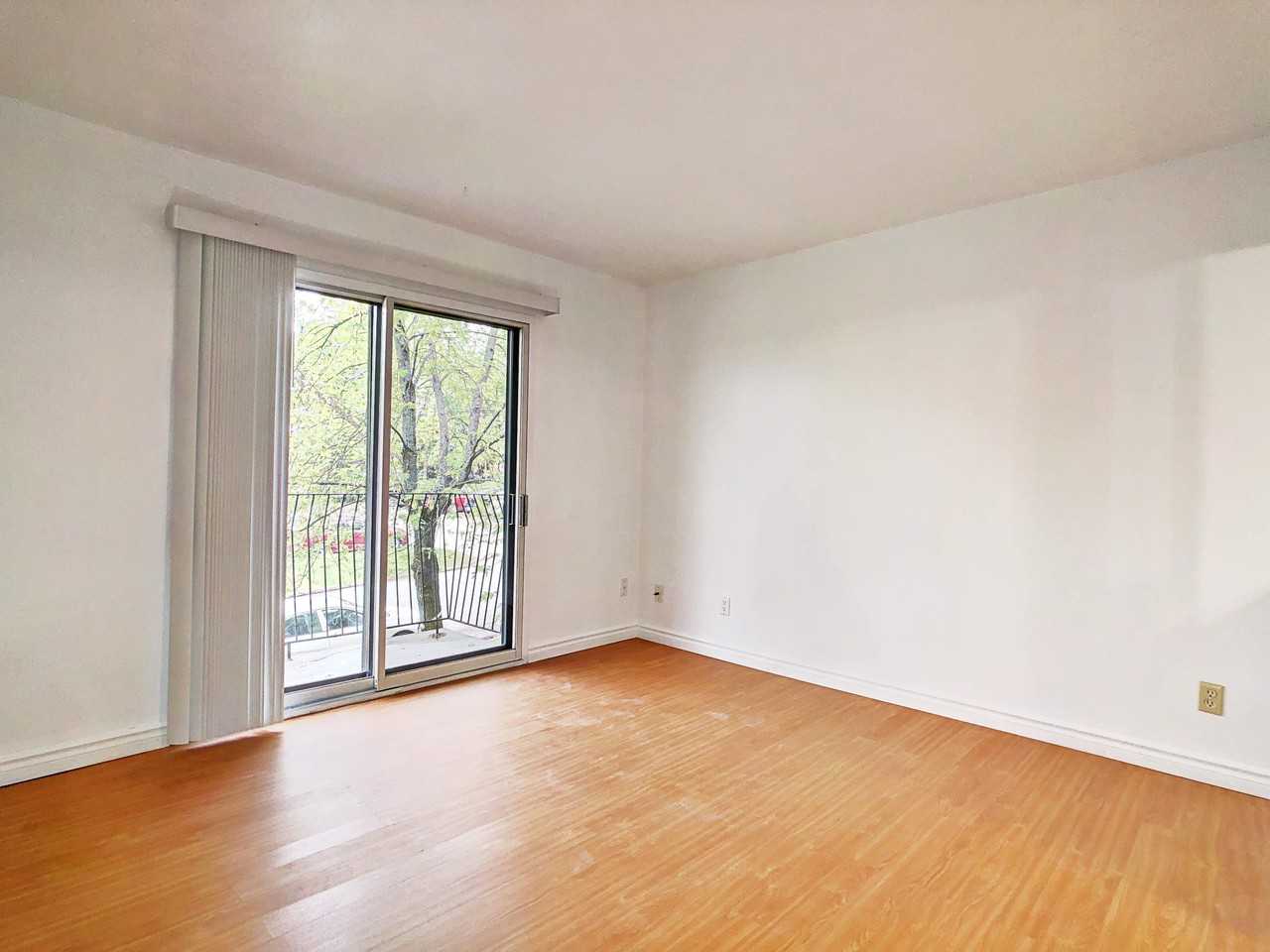 1580 Rue de Dorval #305 - Photo 3 of 7