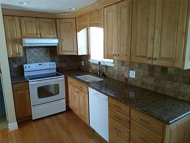 1263 Lillie Cir - Photo 2 of 7