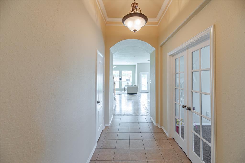 23111 Tranquil Spring Ln - Photo 3 of 30