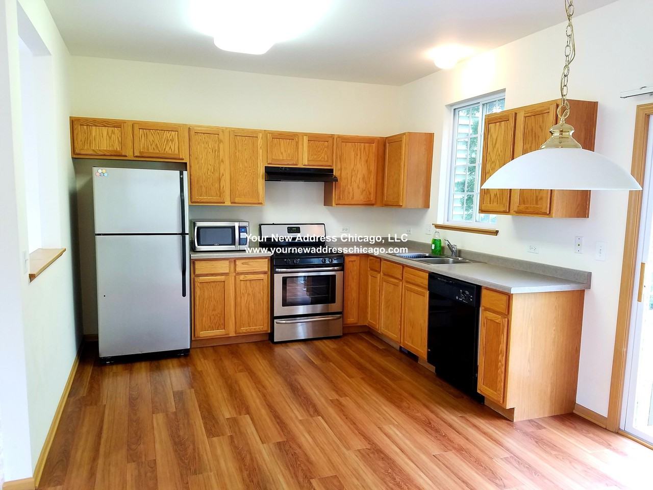 255 Evergreen Cir - Photo 2 of 28