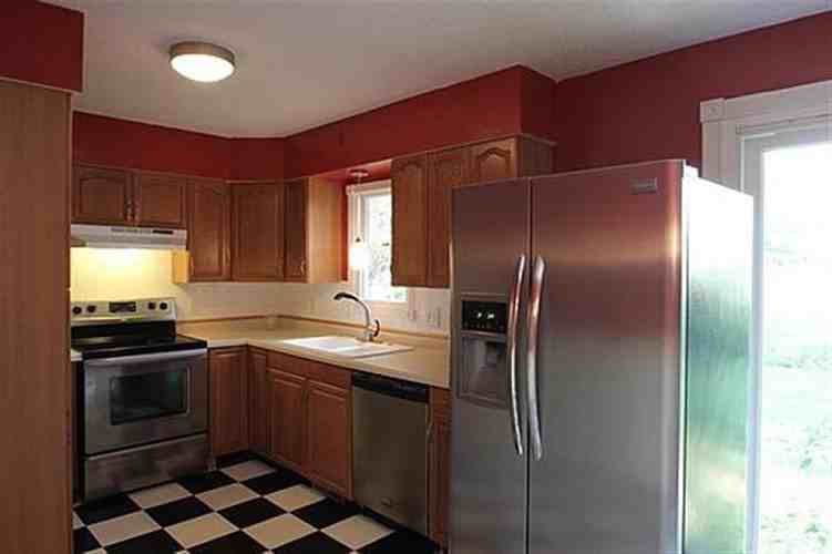 1304 Brookwood Drive - Photo 2 of 10